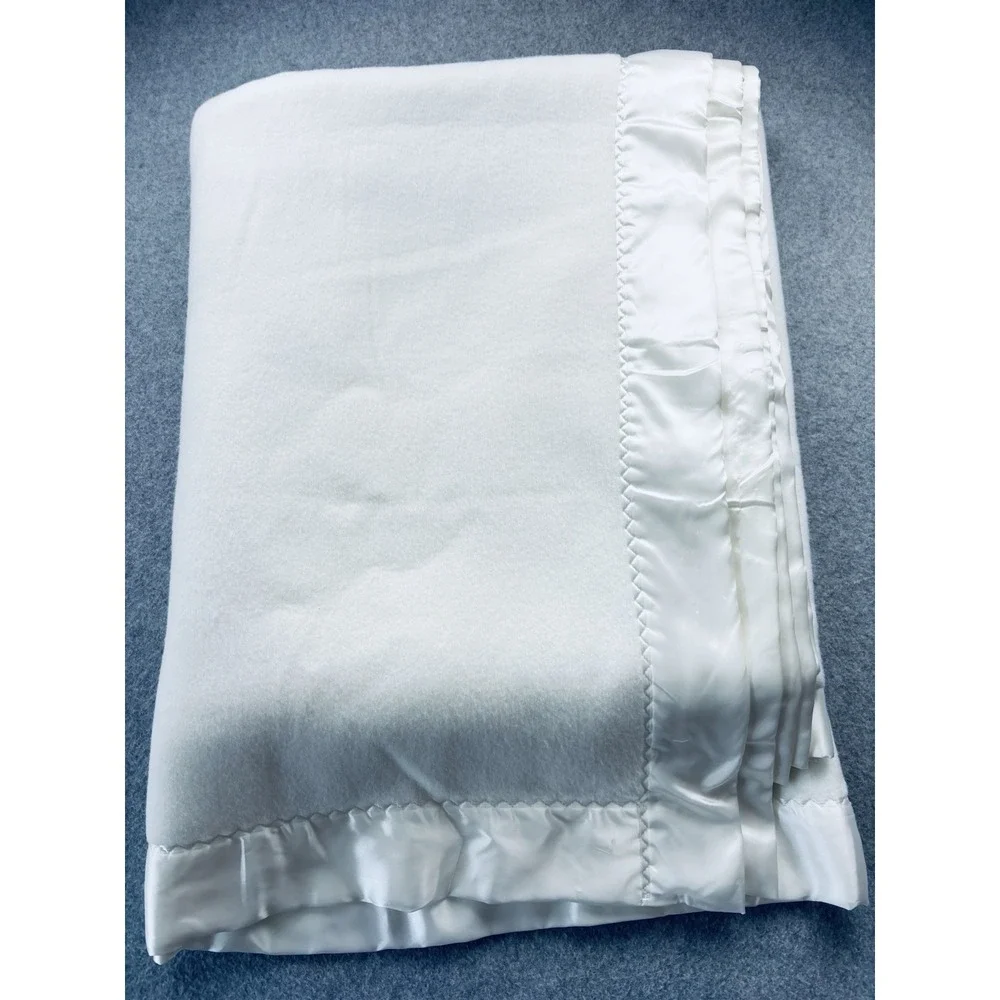 Fieldcrest Acrylic Blanket Satin Trim White Made In USA - King Size - Vintage